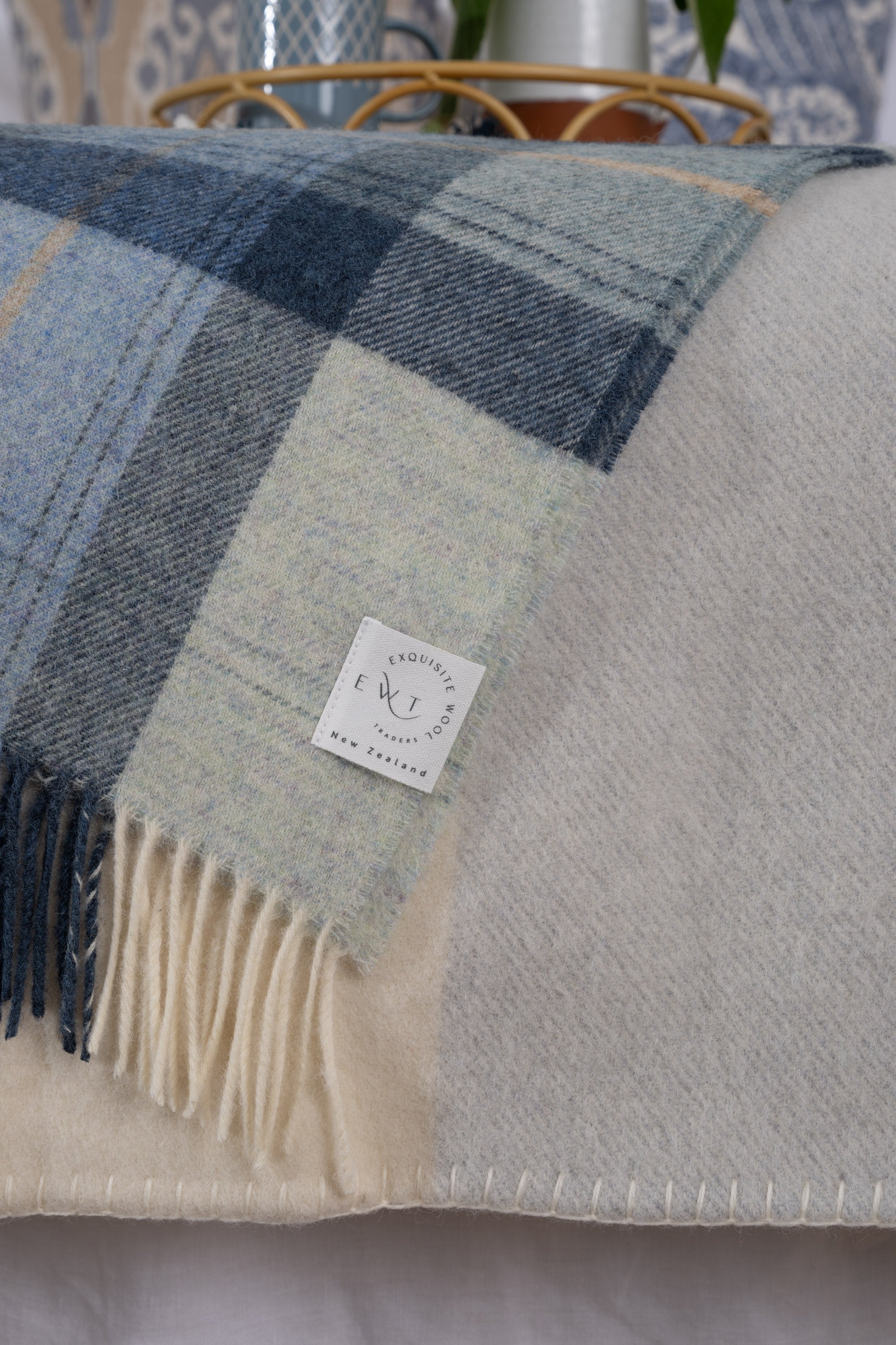 Belmont Station 纯正 Perendale 羔羊毛毯