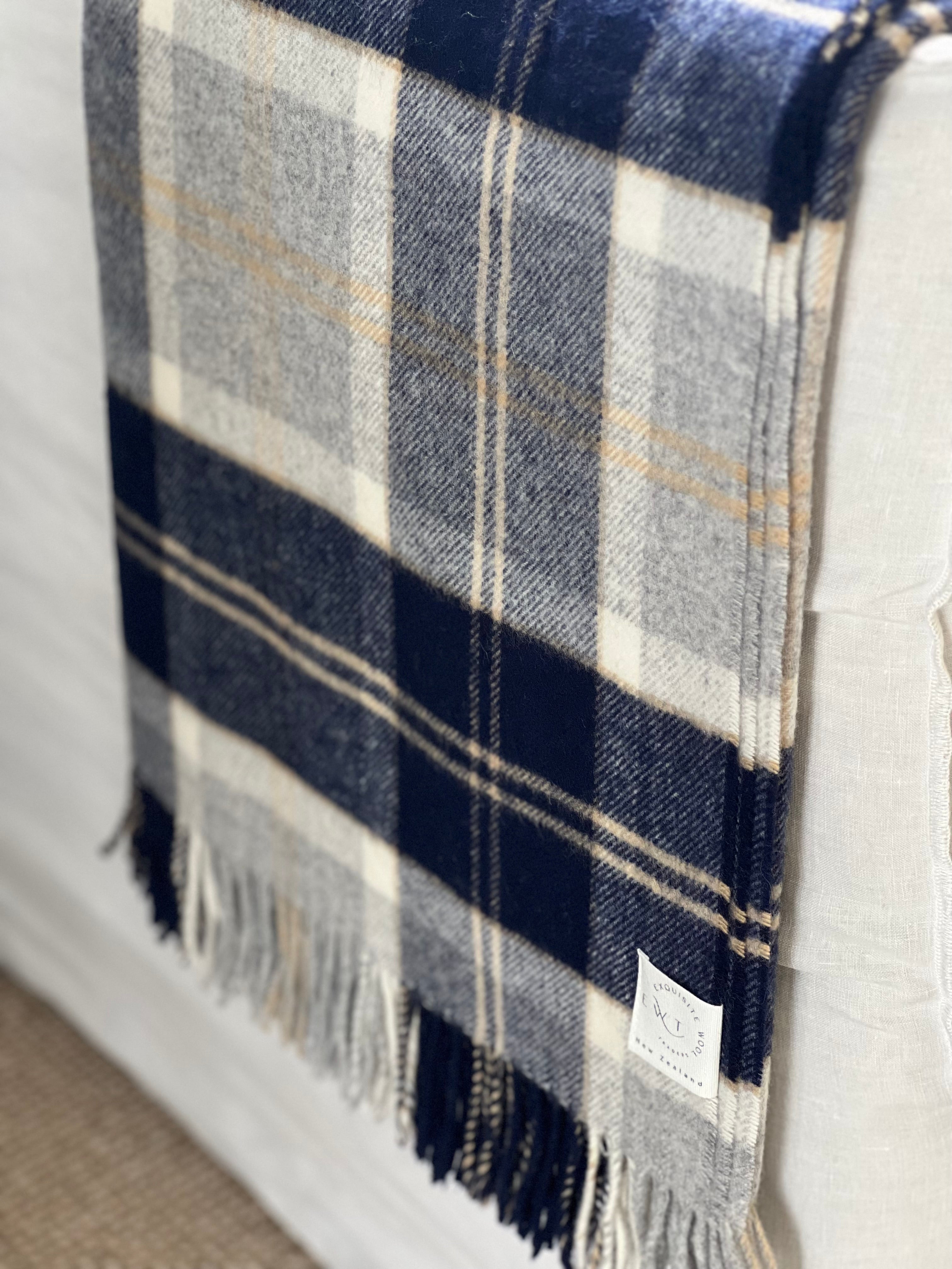 Bannochburn Silver 100% Merino Throw - Exquisite Wool Traders