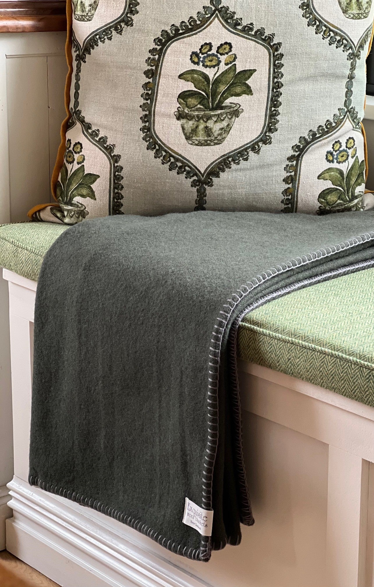 Forest Green NZ Wool Blanket Stitch Throw - Exquisite Wool Traders