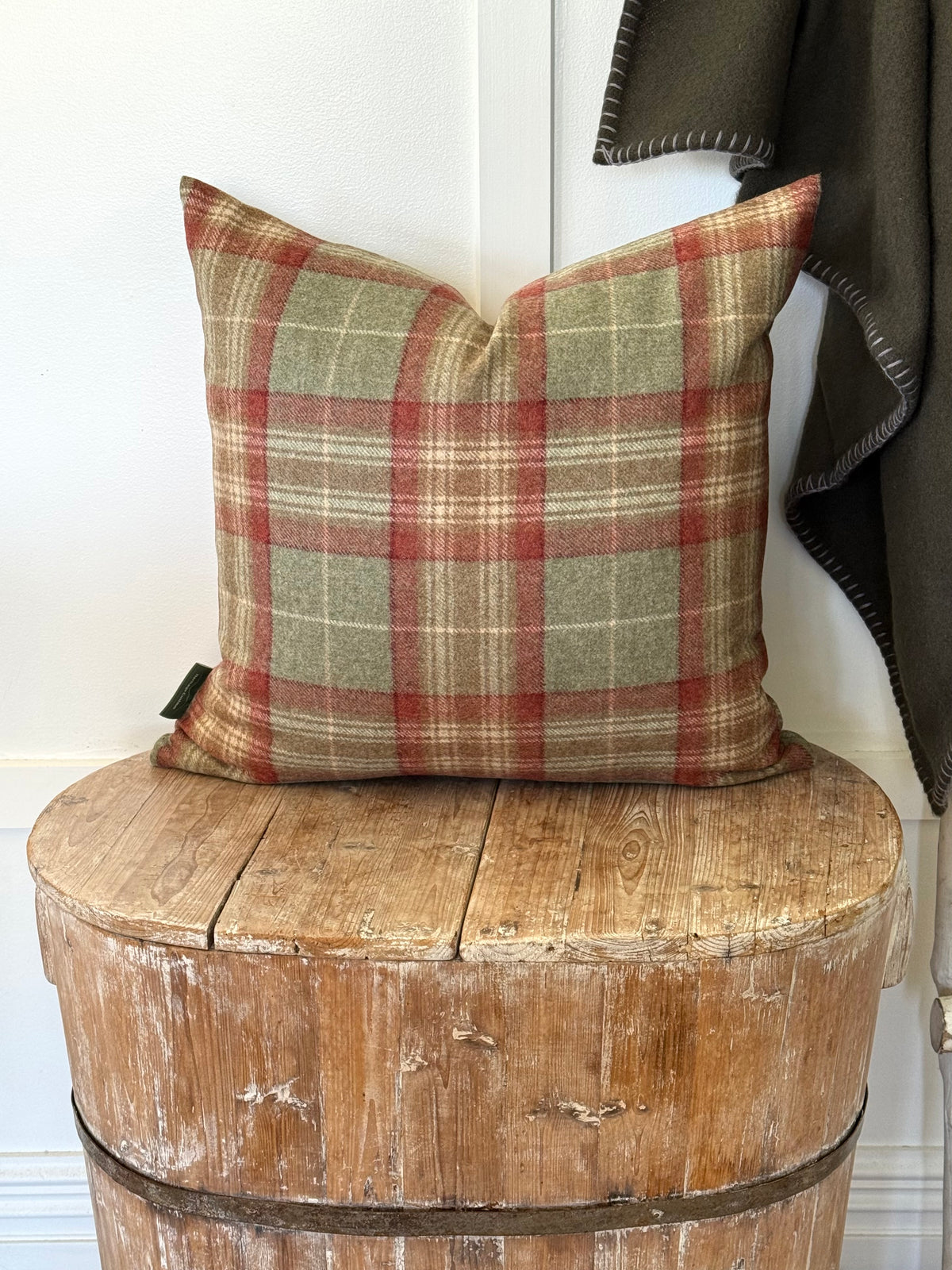The Heritage Cushion Cover - Threshfield Agate