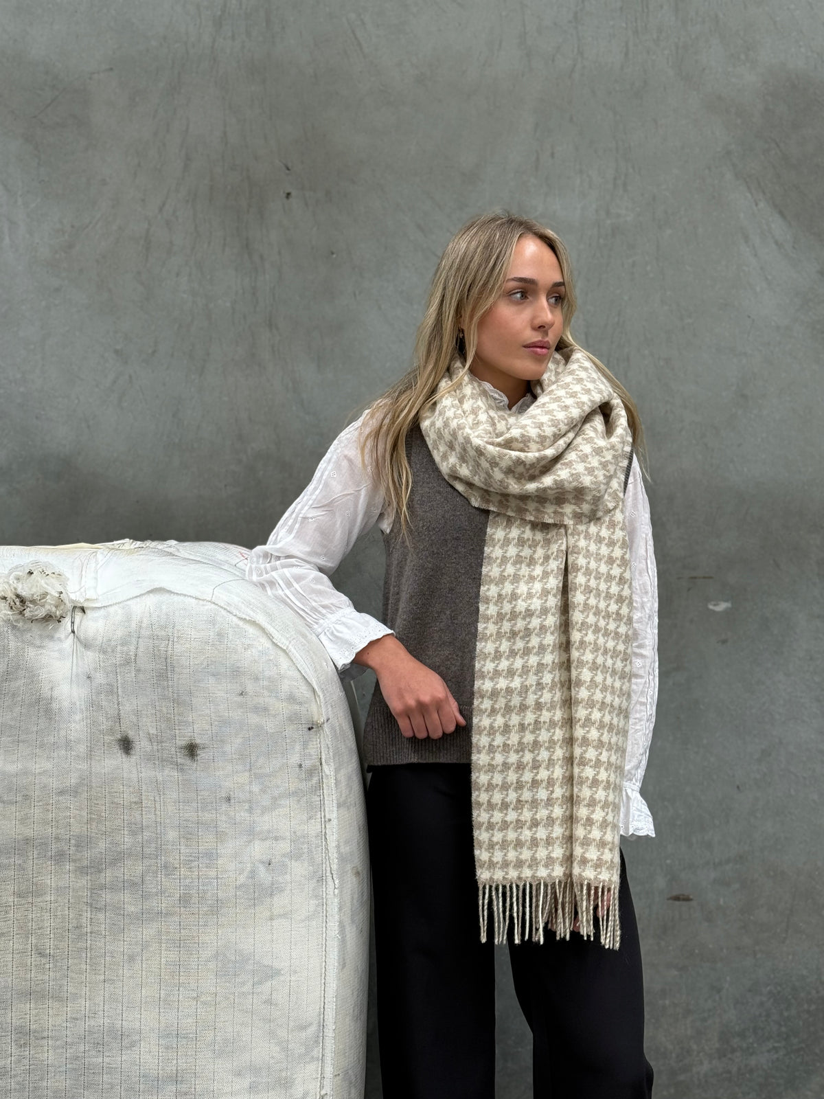 Houndstooth Natural &amp; Ecru Scarf