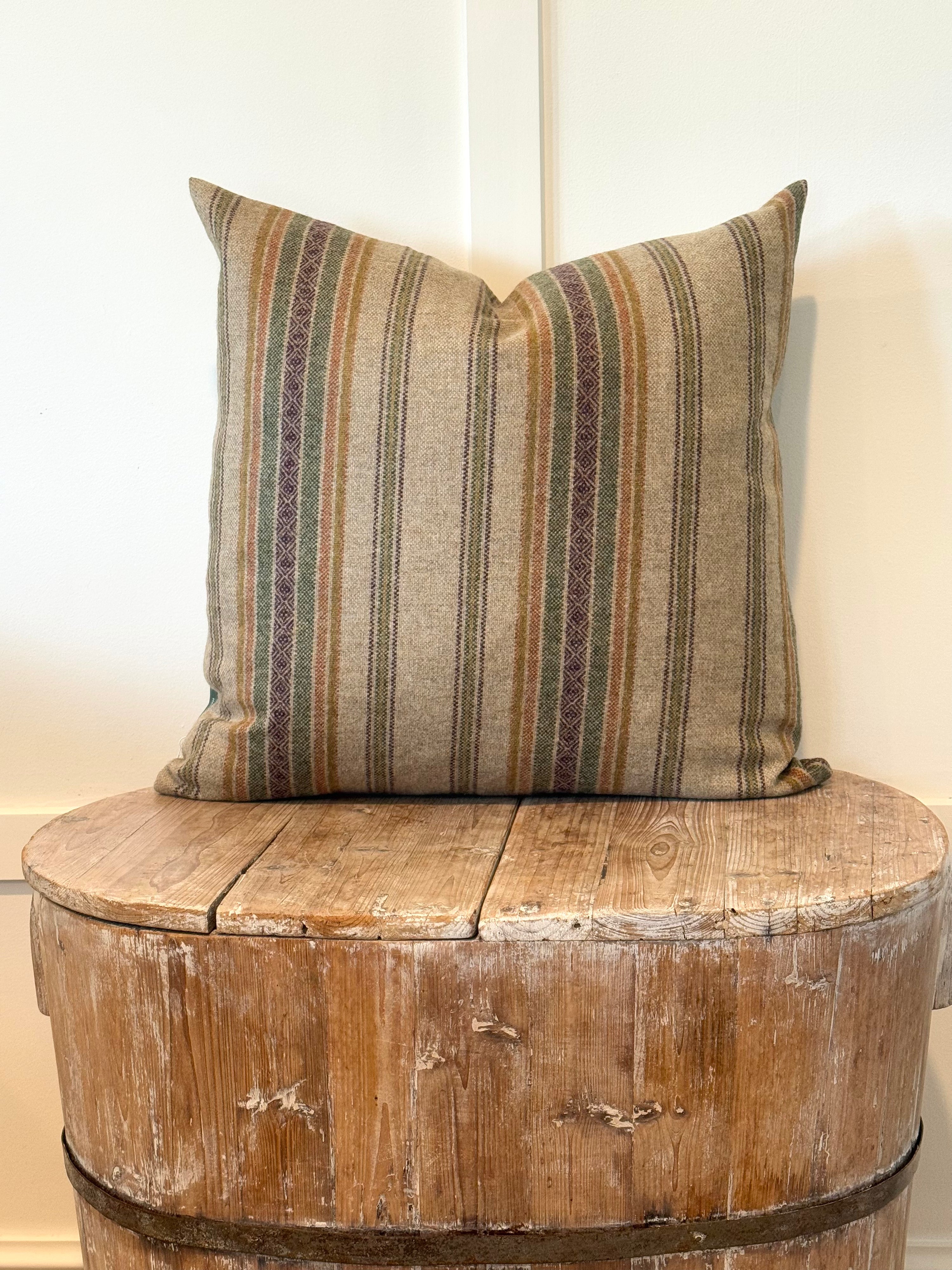The Heritage Cushion Cover - Blenheim Natural &amp; Olive
